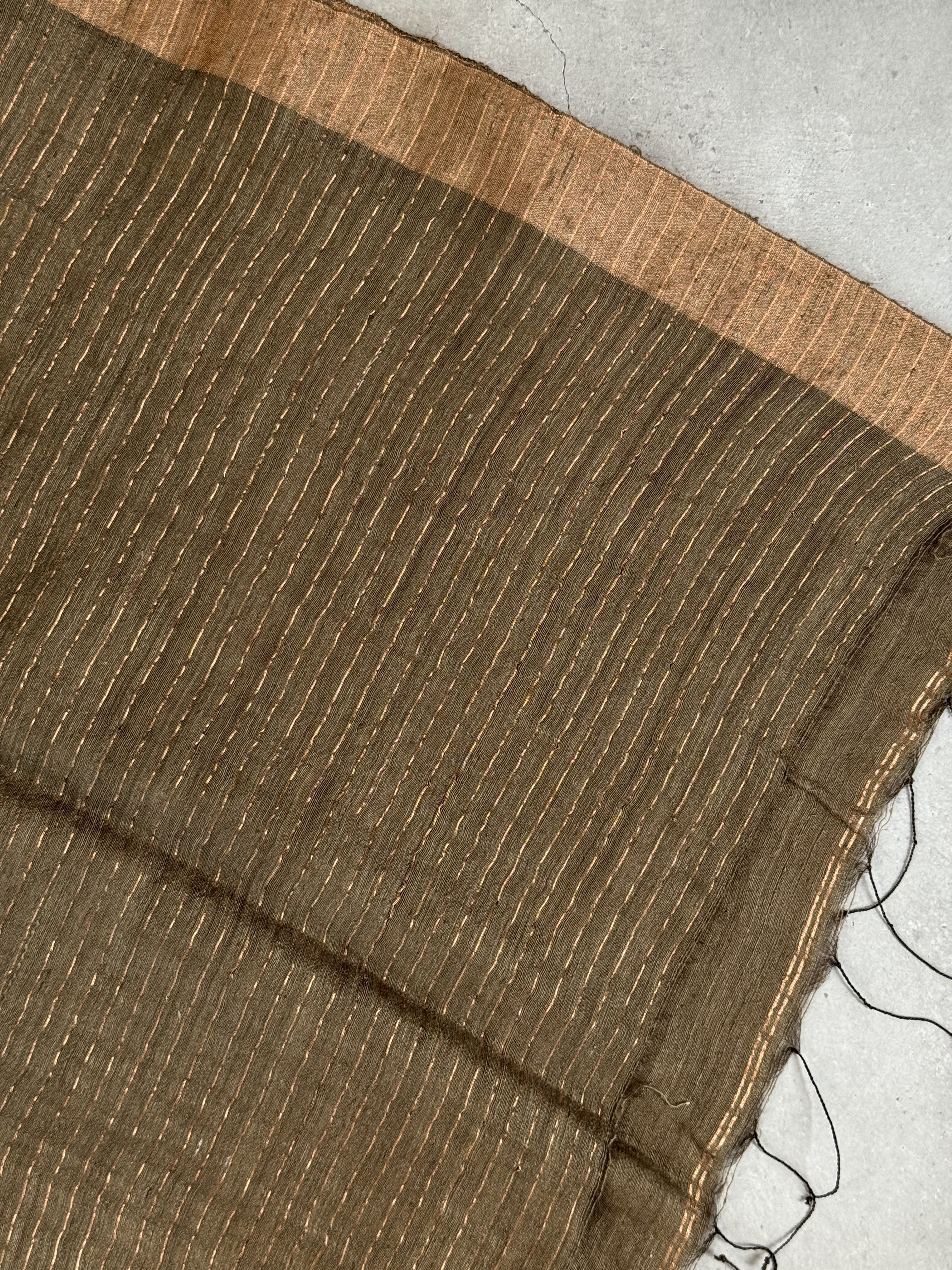 Vaanathi | Dark Green and Gold Matka Silk Saree