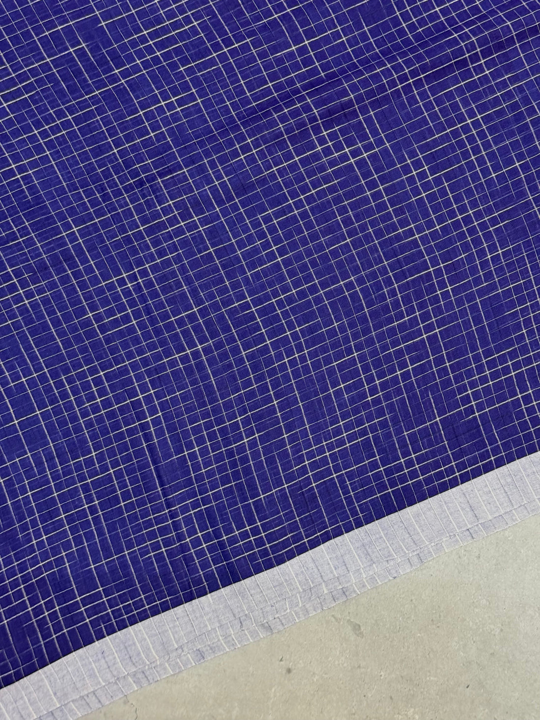 Vaaniya | Blue and White Broken Checks Bengal Cotton Saree