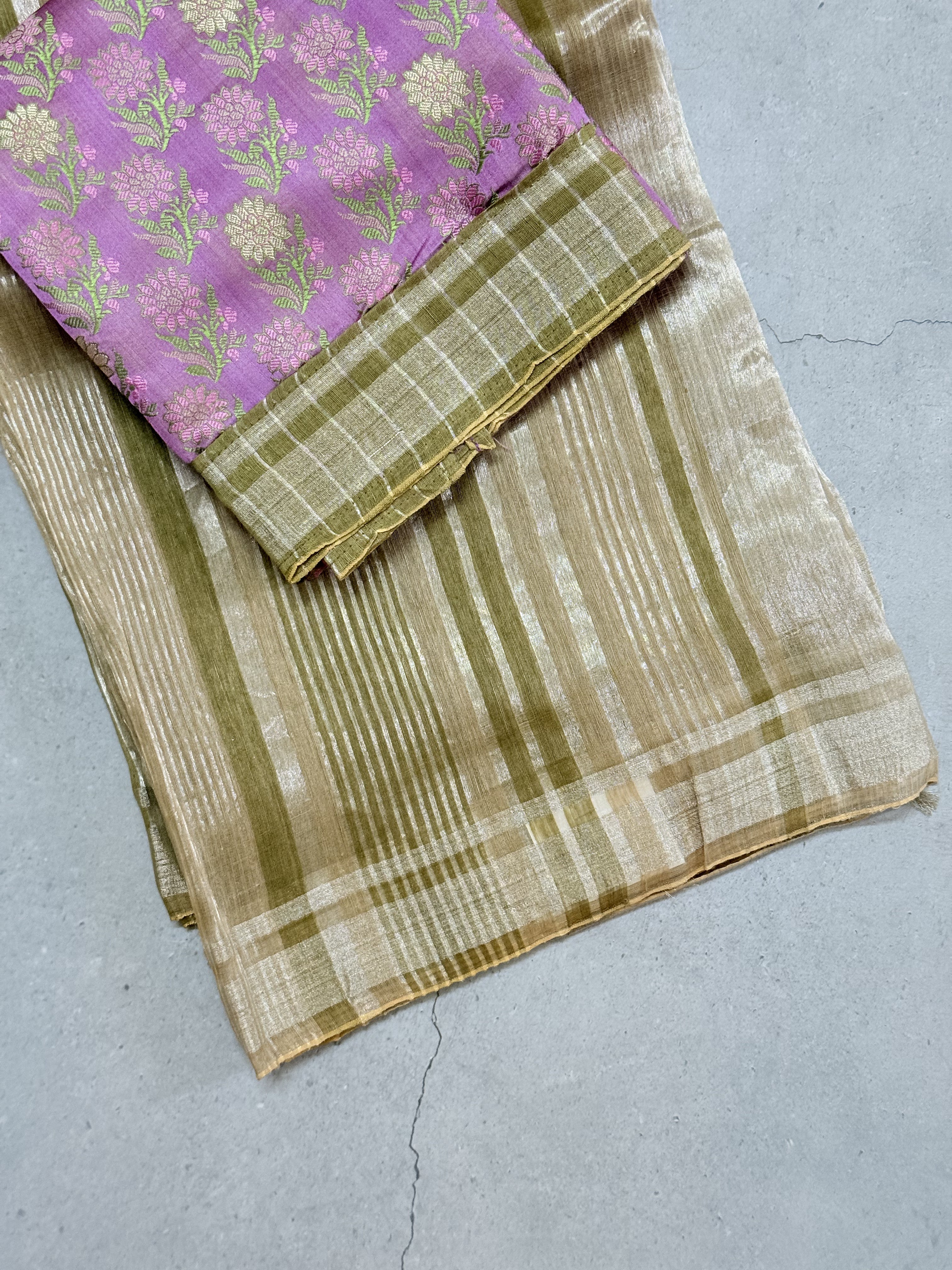Vaarnika | Green Beige  and Silver Pure Linen Silk Saree
