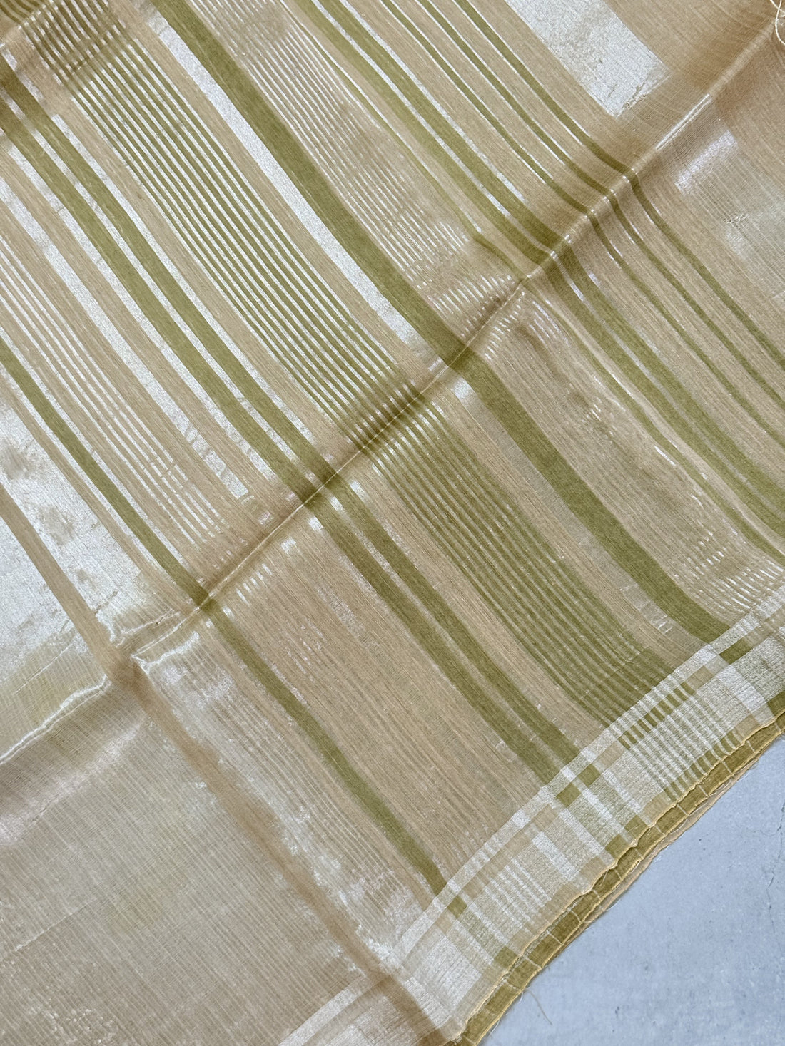 Vaarnika | Green Beige  and Silver Pure Linen Silk Saree