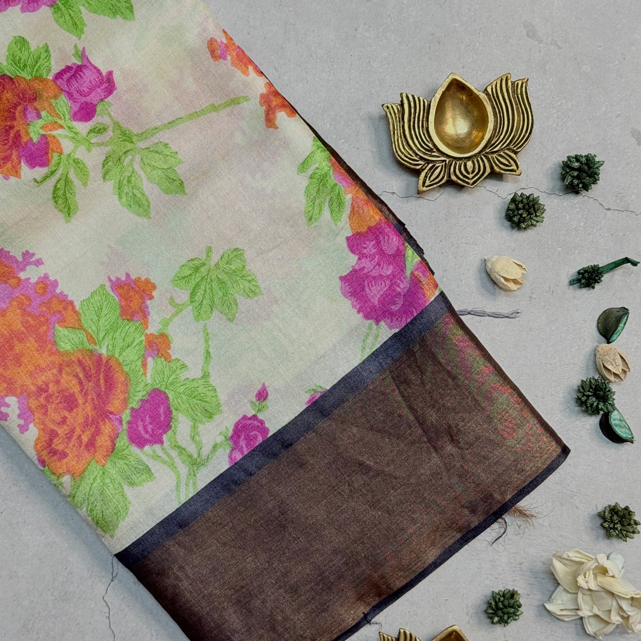 Vasanthika | White Floral Printed Tussar Silk Saree