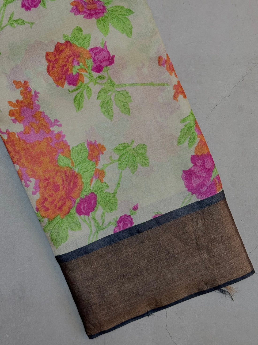 Vasanthika | White Floral Printed Tussar Silk Saree