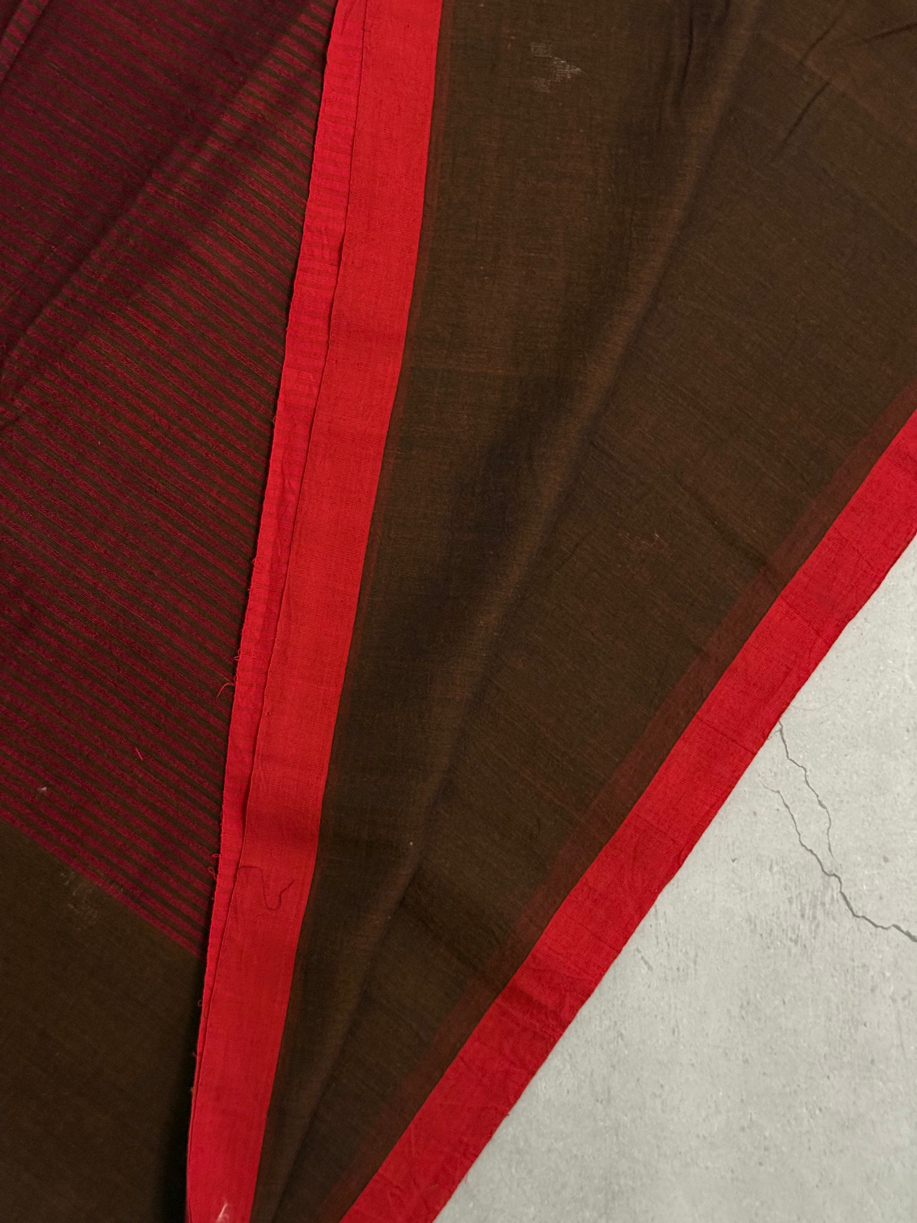Vibha | Brown and Red Jamdani Bengal Cotton Saree