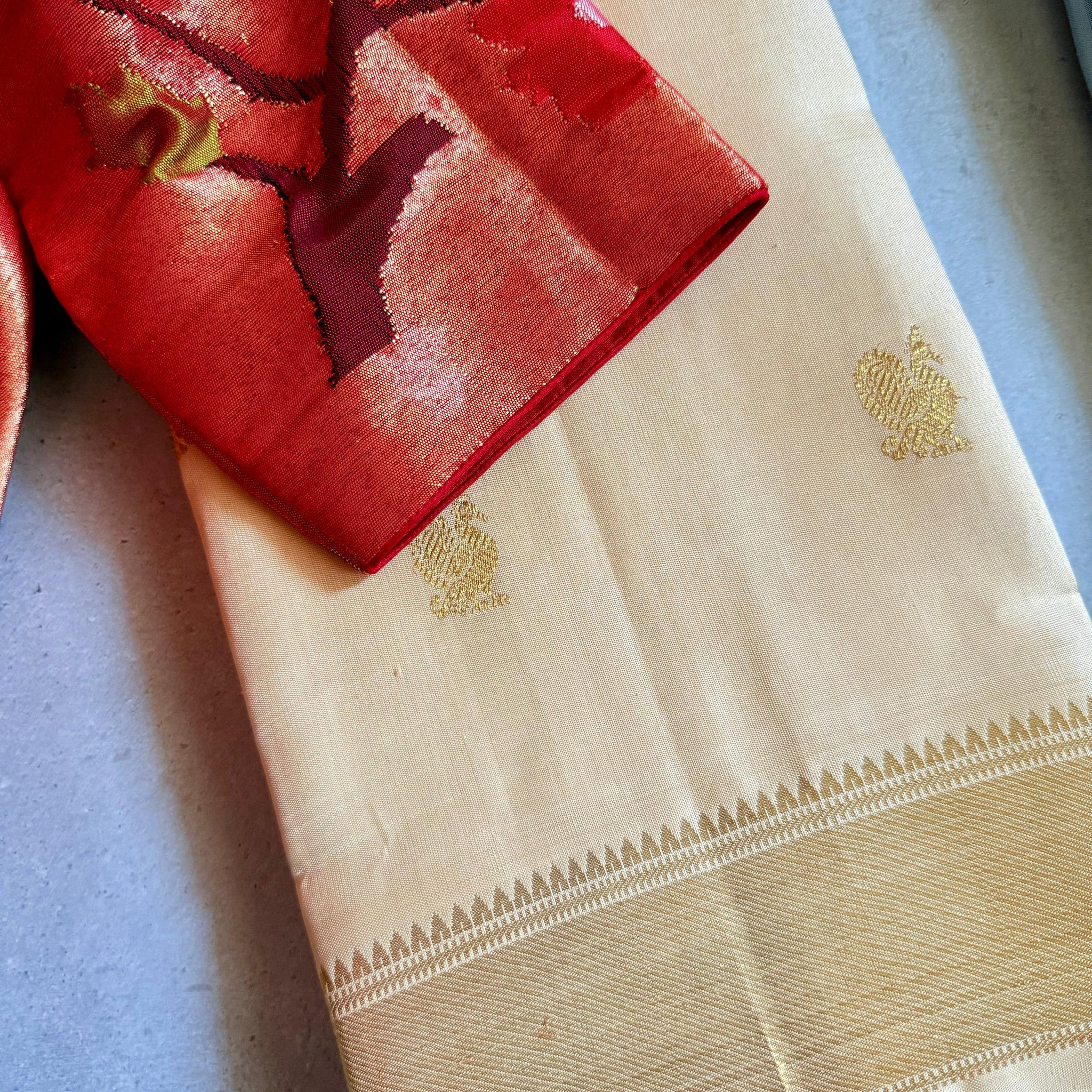 Shivangi | Classic Off White and Gold Kanjivaram Silk Saree