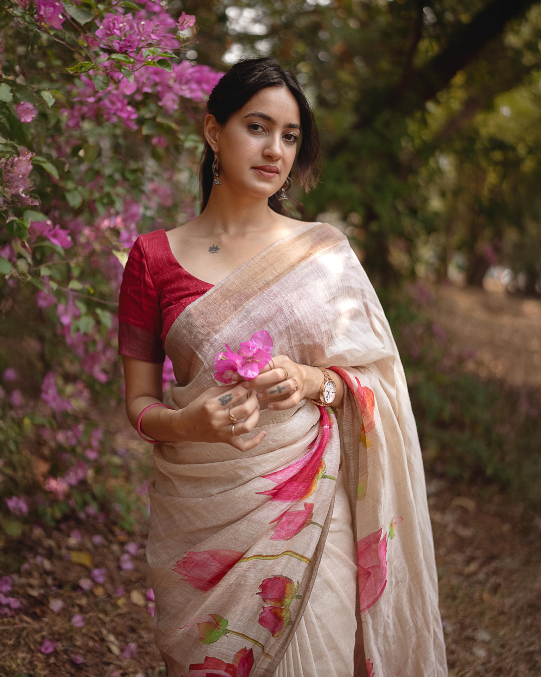 Senthmarai | Beige and Red Lotus Printed Linen Silk Saree