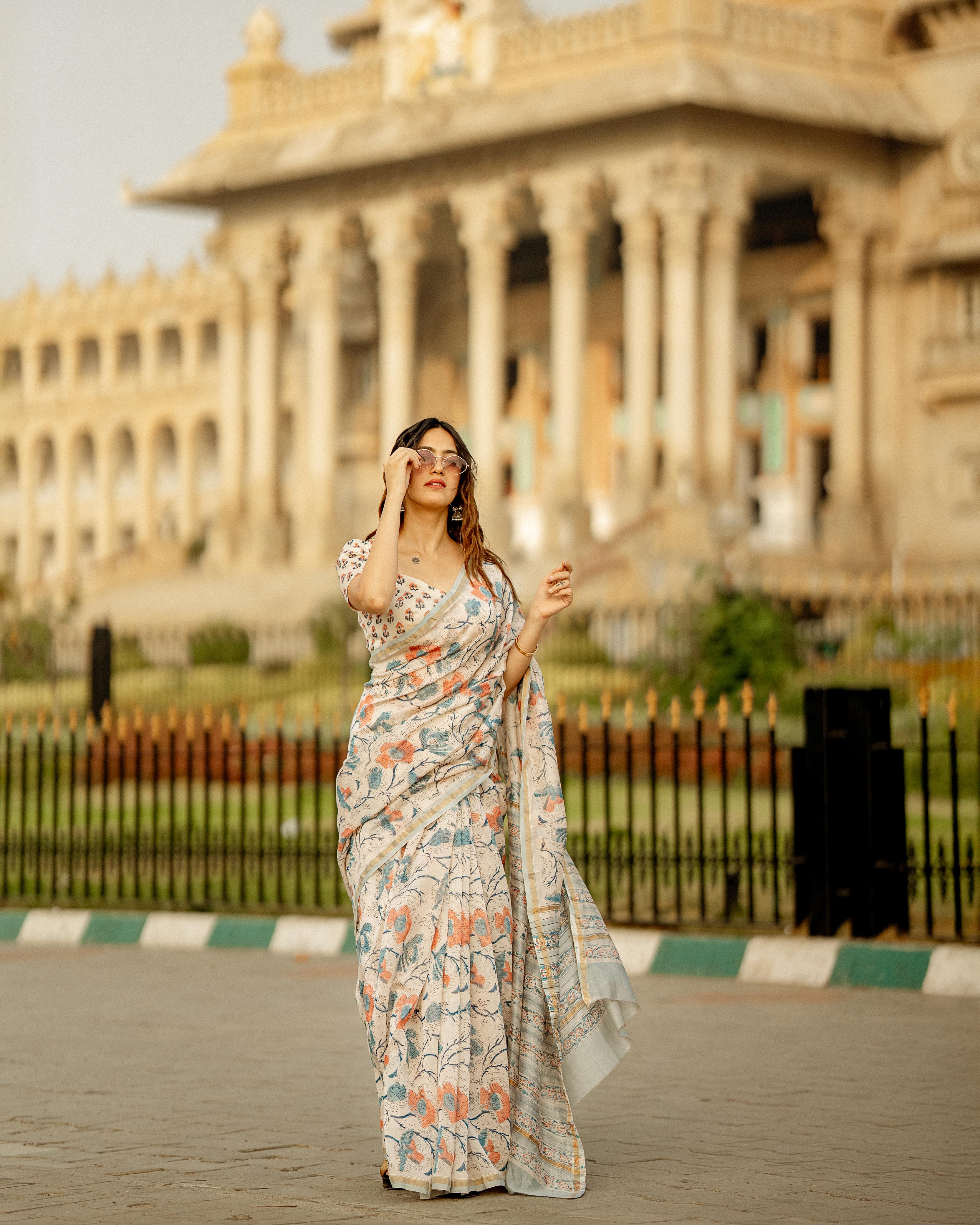 Vanya | Off White Block Printed Chanderi saree