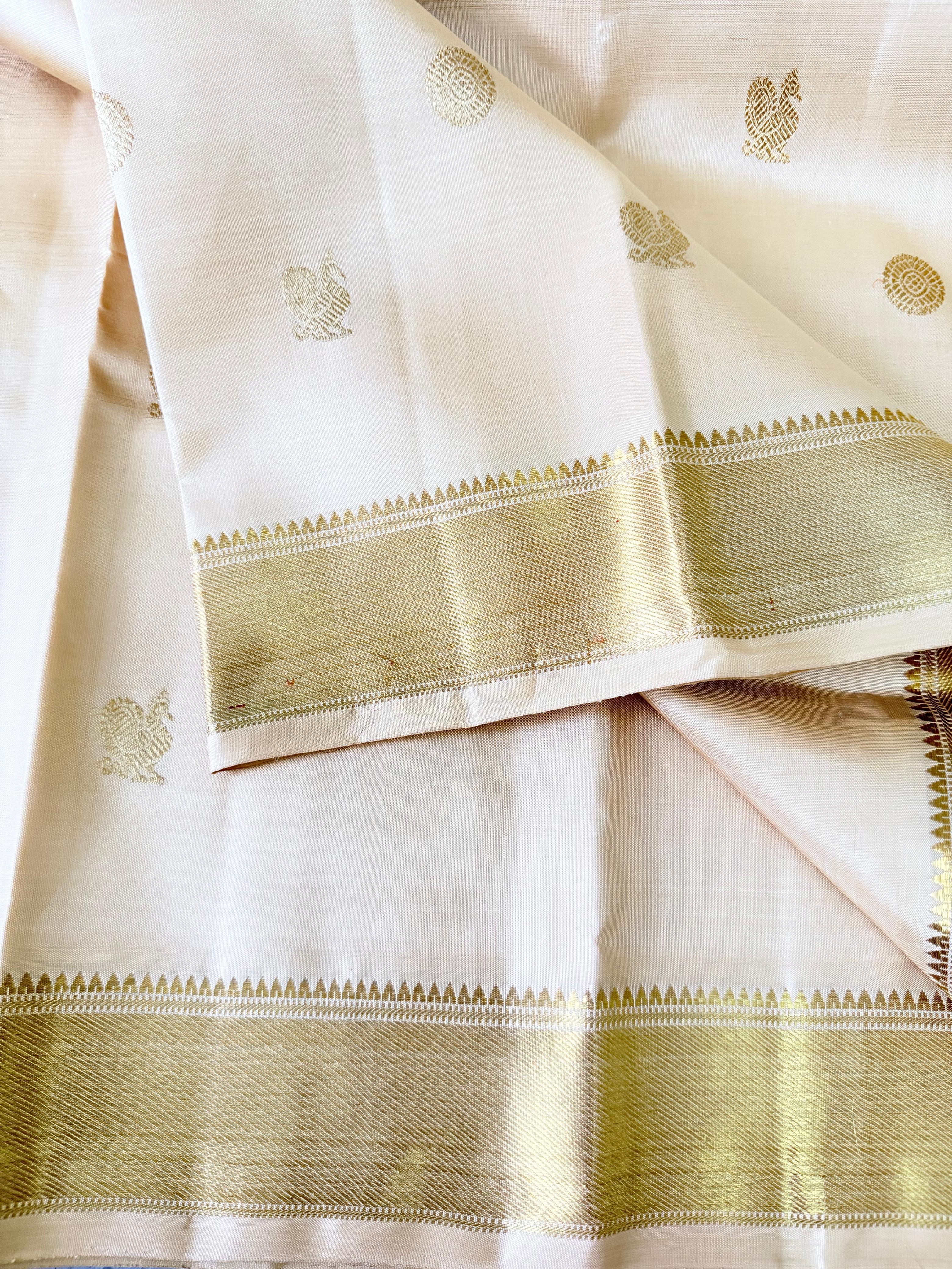 Shivangi | Classic Off White and Gold Kanjivaram Silk Saree