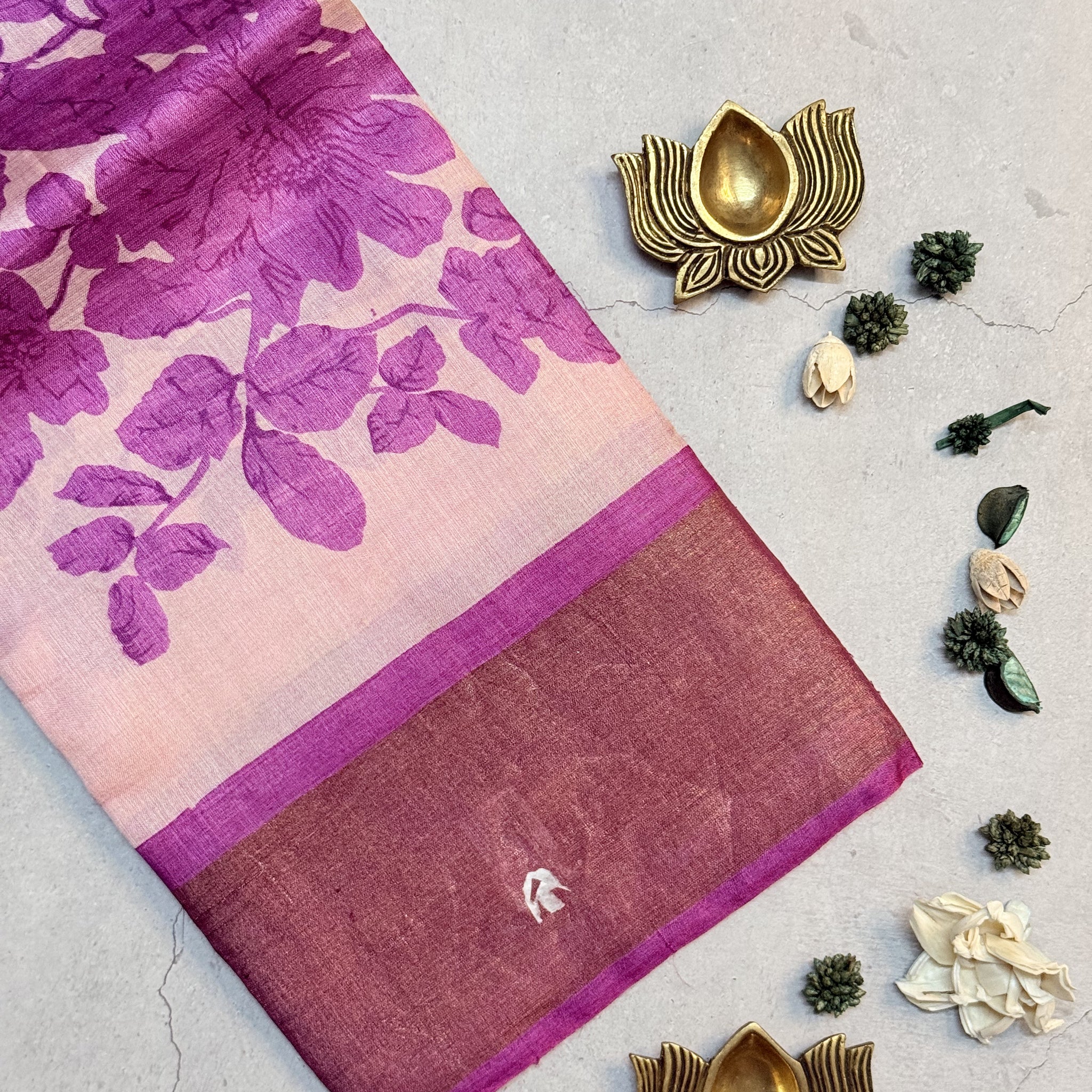 Yashna | Pink Floral Printed Tussar Silk Saree