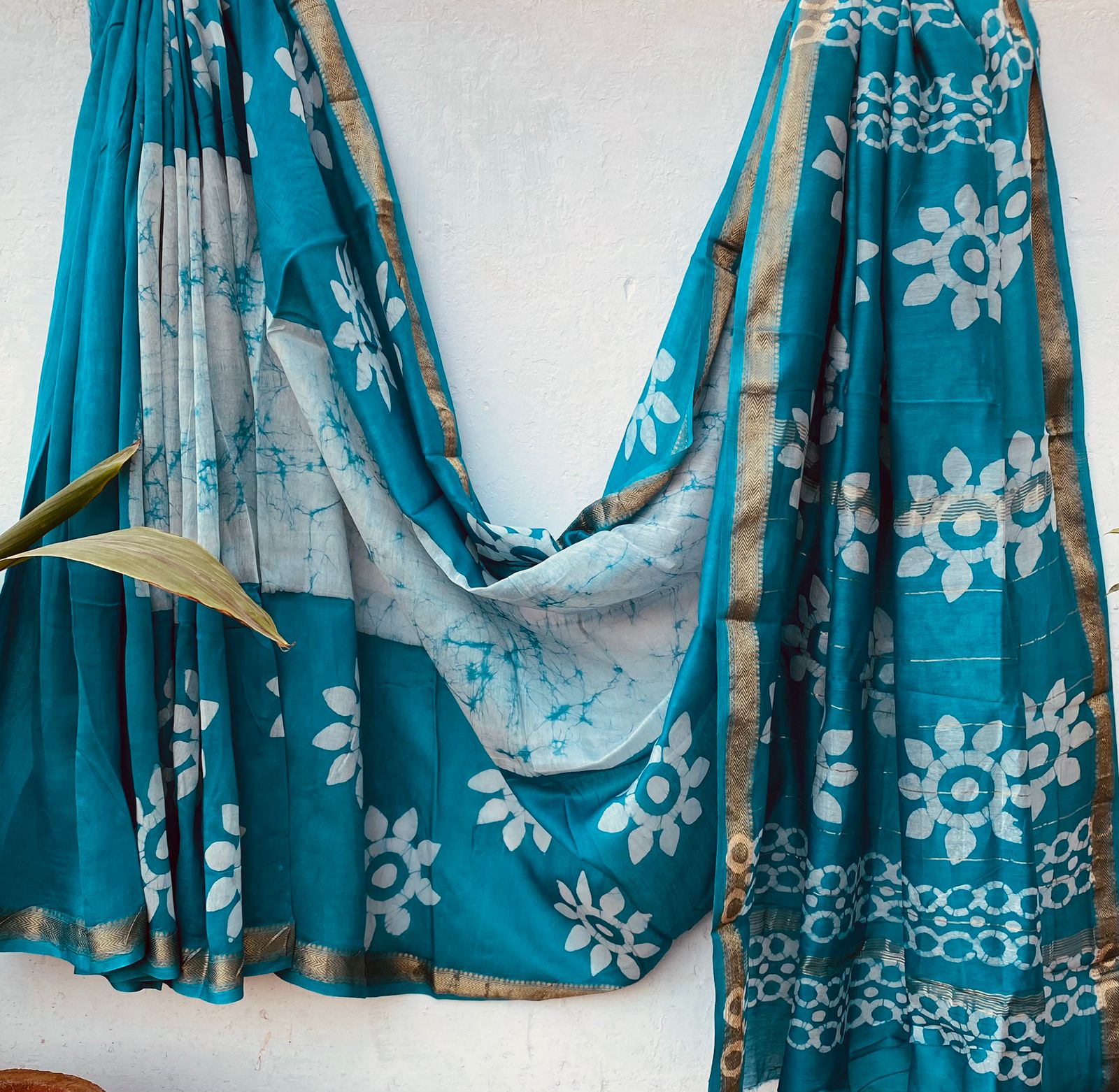 Shilaa| Blue and white Block Printed Maheshwari Saree