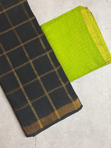 Rishika | Black and Gold Sungudi Cotton Saree