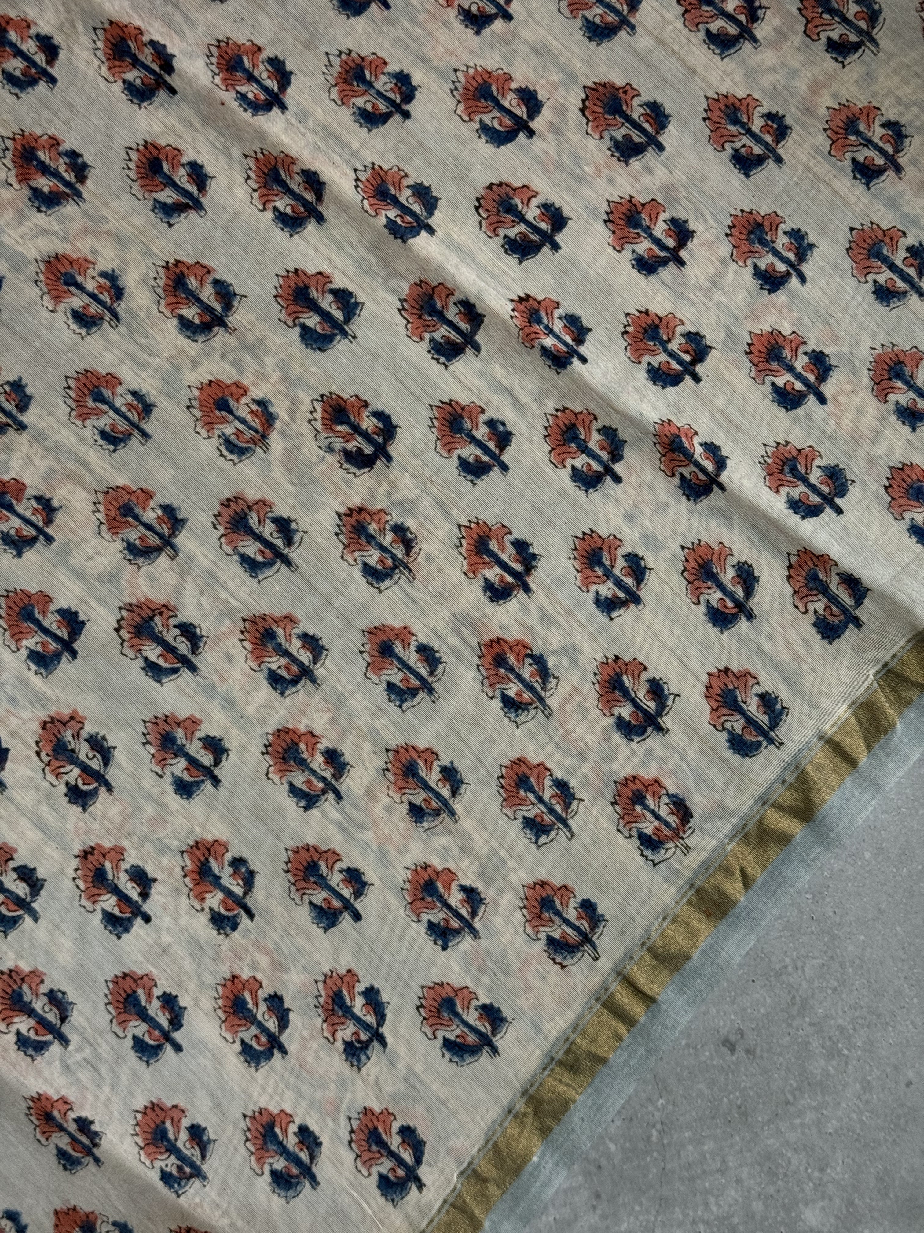 Vanya | Off White Block Printed Chanderi saree